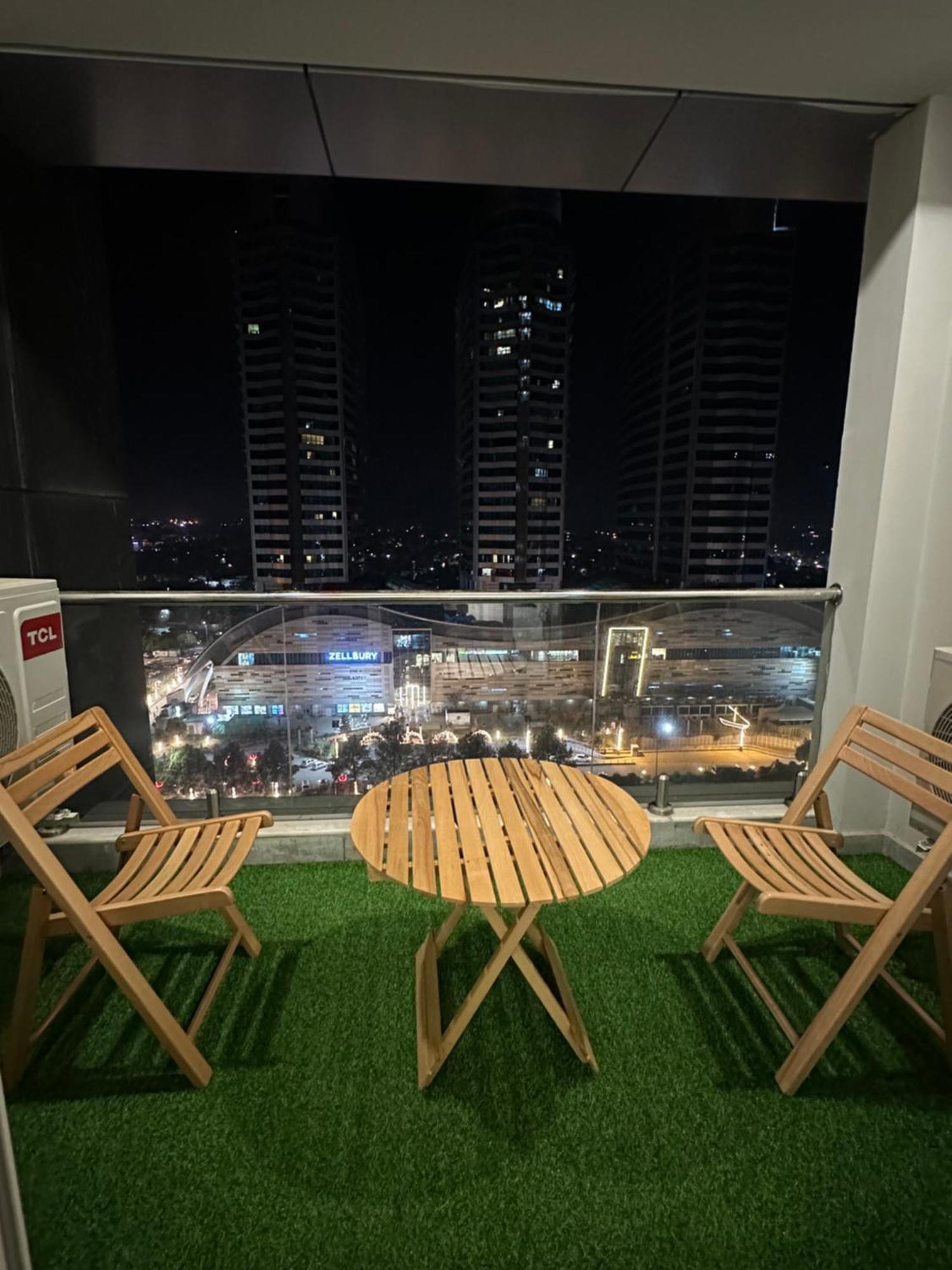 Centaurus View Residences - Exclusive Stays In Elysium Tower Apartments อิสลามาบัด ภายนอก รูปภาพ